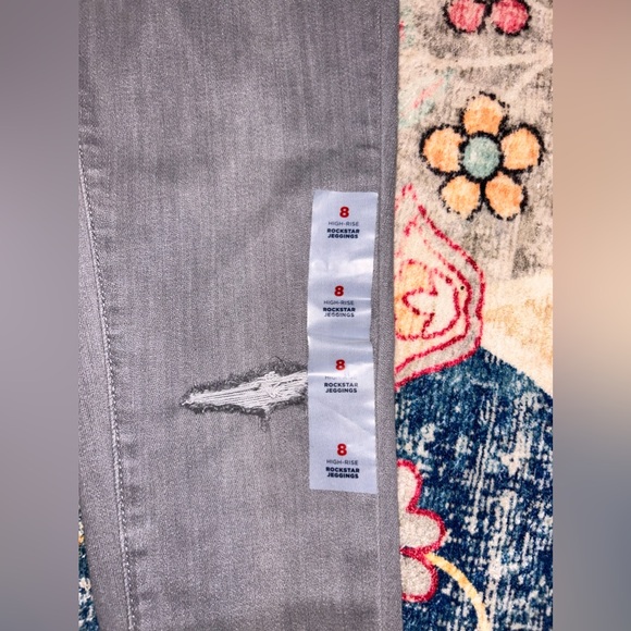 Girls Old Navy Jeans - Picture 2 of 6